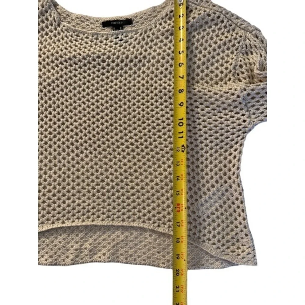 Forever‎ 21 Beige Crocheted Mesh Long Sleeve Pullover Sweater Top Womens M